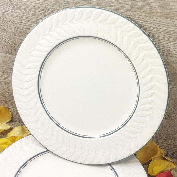 Syracuse Plates Dinnerware Serving Dishes 2 Pc. Dining Set Plates Leaf Embossed - Picture 8 of 12